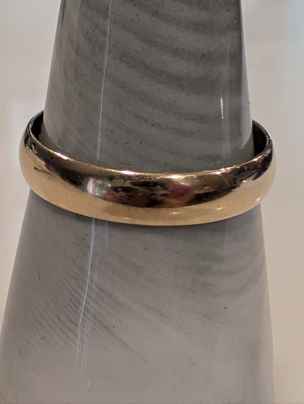 10k Gold Band Ring - Stacking Ring - sz. 7.75 - 4 mm